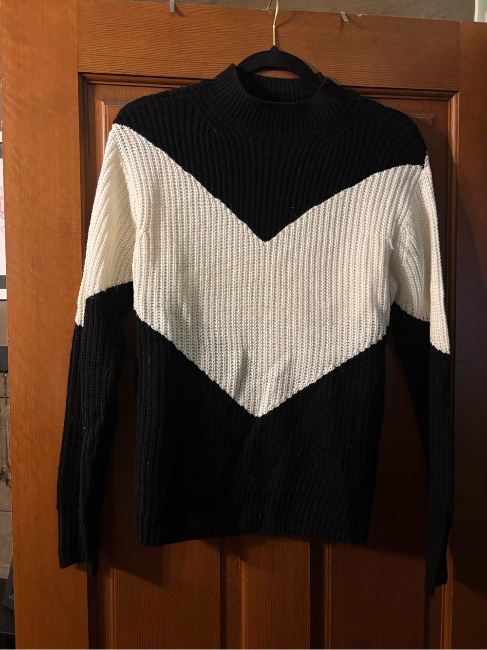 Pink Rose women’s Black and White Chevron Turtleneck Sweater